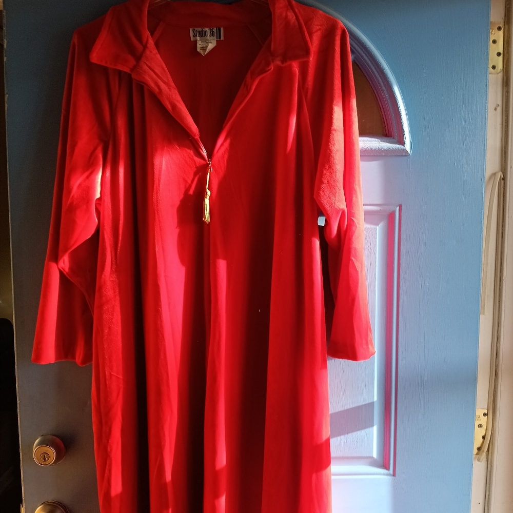 Red Long Zip-Front Robe with Tassel - Picture 2 of 3